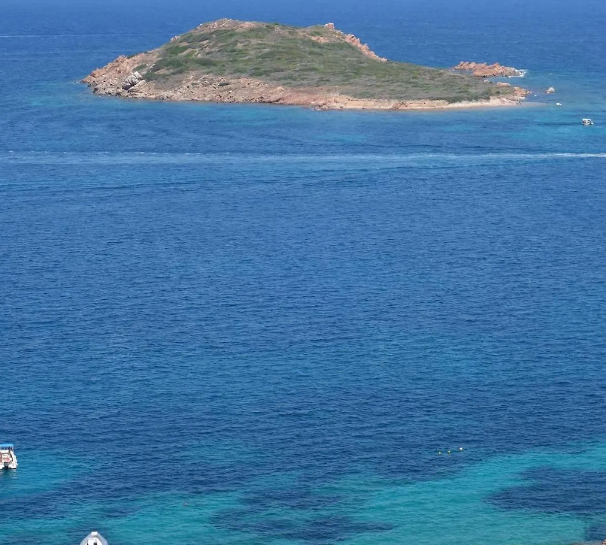 Vacanze A Villa Ortensia 산테오도로 펜션